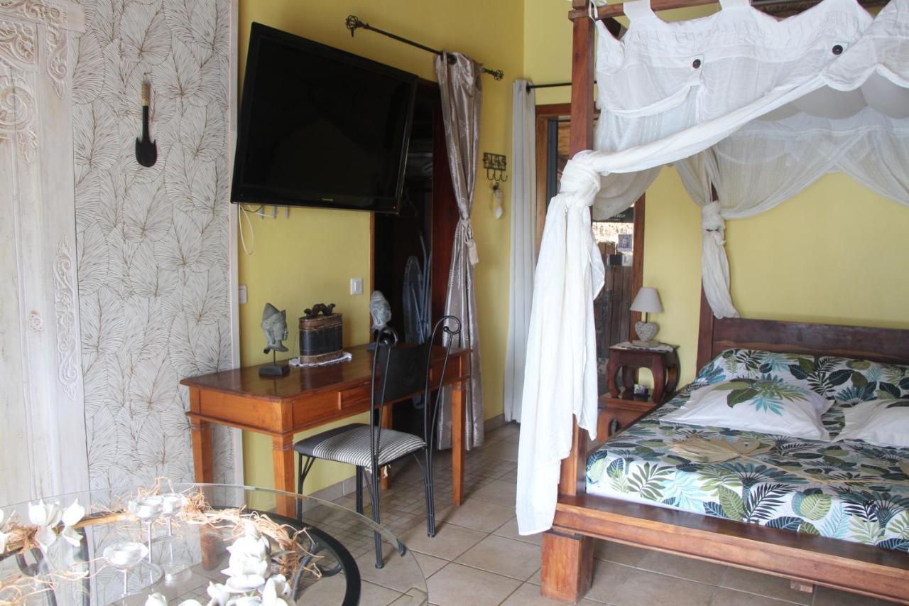 La Liane De Jade 974-Lodge Le Palissandre - Jacuzzi Privatif - Piscine Chauffee Le Bois de Nefles  Exterior photo
